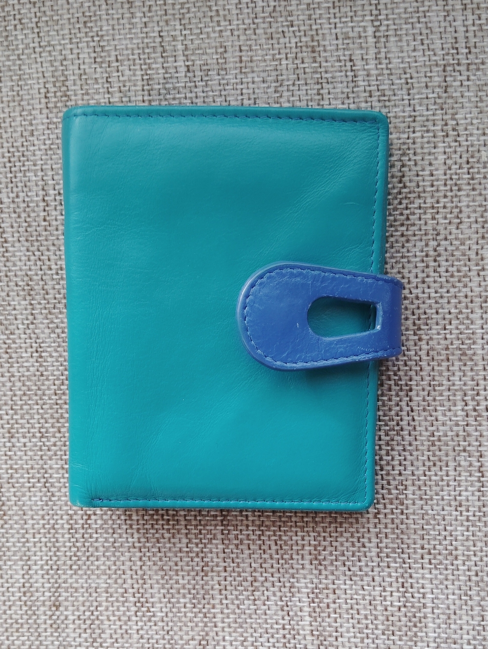 Leather Women's Wallet with Blue Snap Closure - Teal